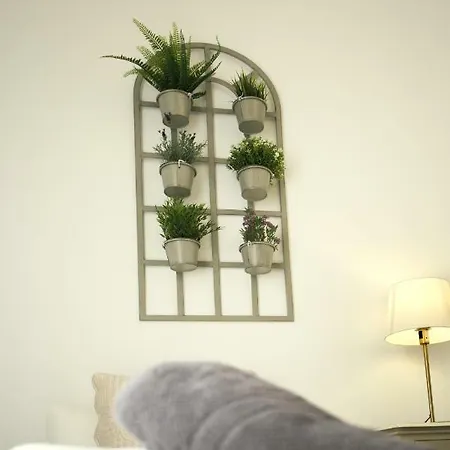 Modern, Comfortable & Bright Apartment Malaga