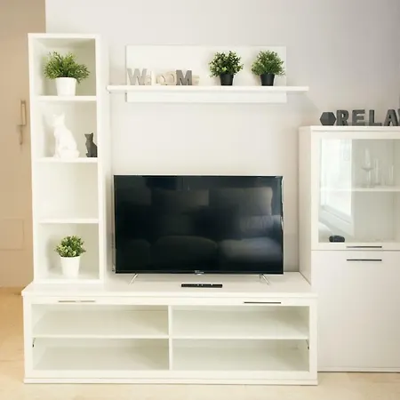Apartment Modern, Comfortable & Bright
